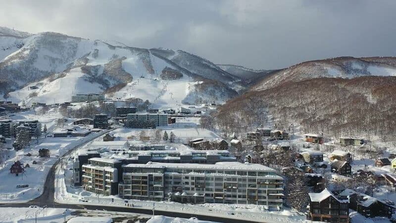 Setsu Niseko — luxury ski hotel